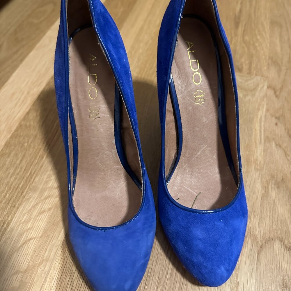 Aldo blue suede heels